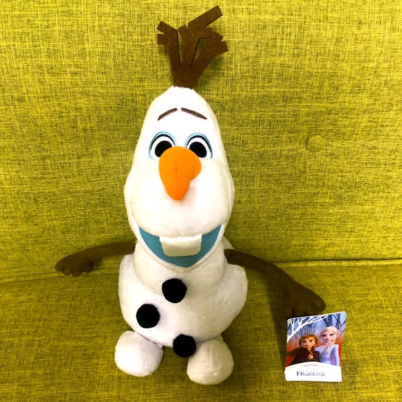 Olof Frozen II Stuffed Animal EUC NWT Christmas